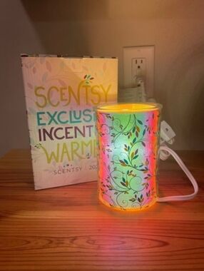 Scentsy Exclusive Incentive Warmer 2020 New in Box